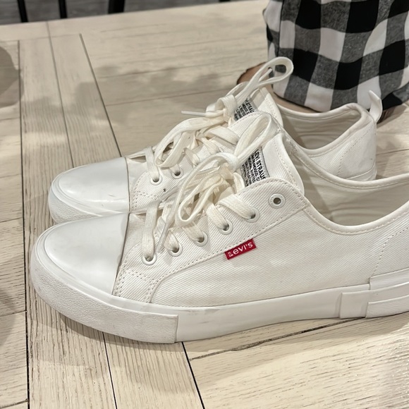 White Levis Womens sneakers - size 11 - Picture 3 of 5